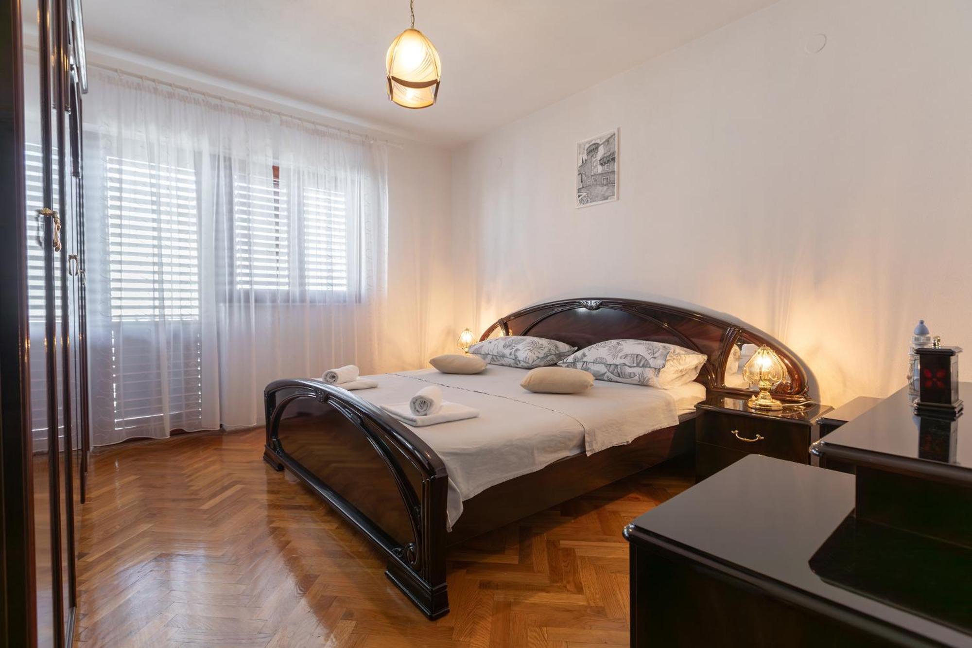 Apartman Dugec Kaštela Eksteriør bilde